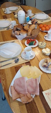 maandelijkse "Lunch voor alleenstaanden"