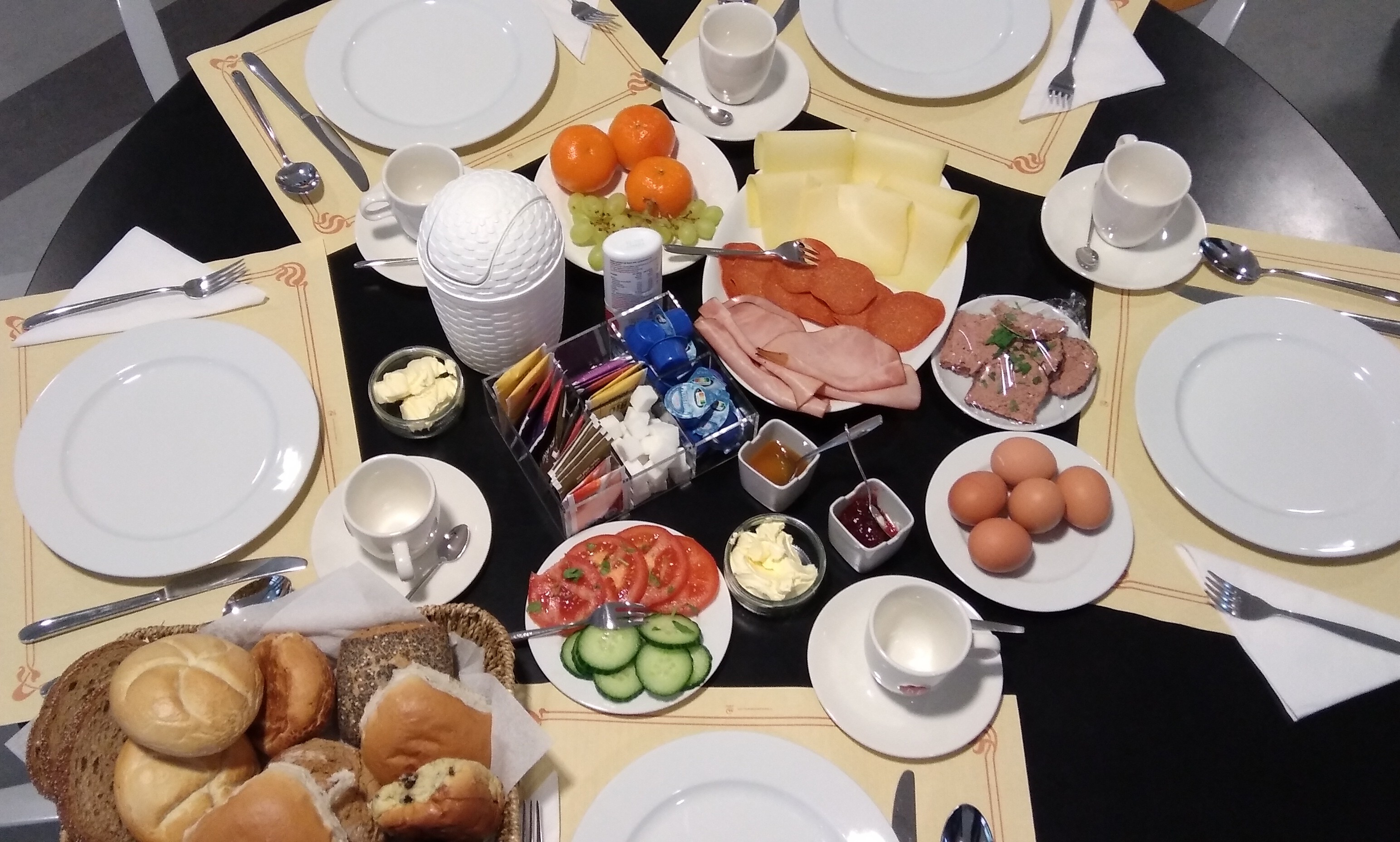 maandelijkse "Lunch voor alleenstaanden"